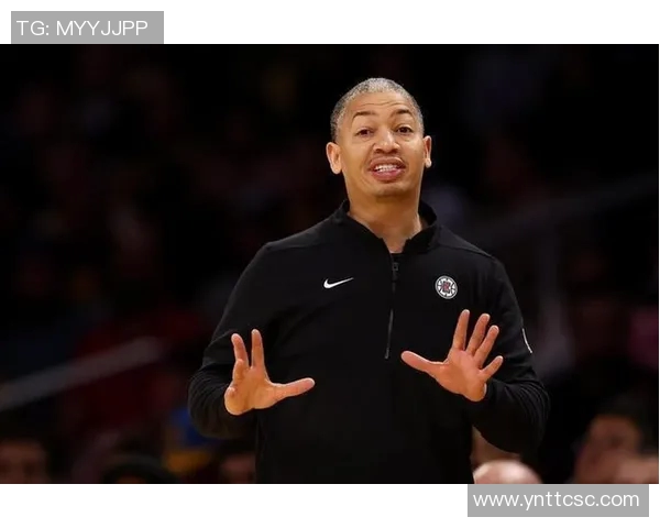 哈登缺阵快船惨败，火箭新秀杰伦·格林首秀29分闪耀！泰伦·卢帅位岌岌可危